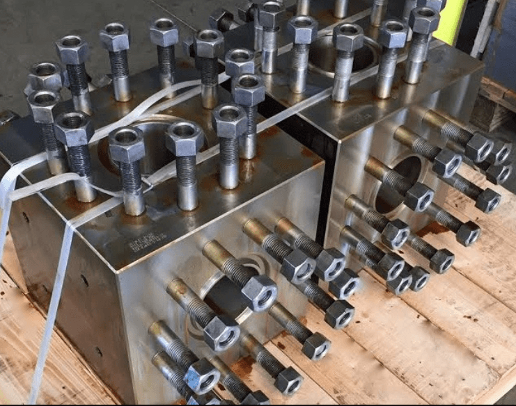 Close up on ANSI B16.9 heavy wall fittings